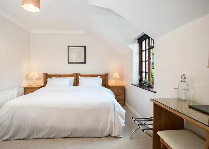 Woodside 4* Westport