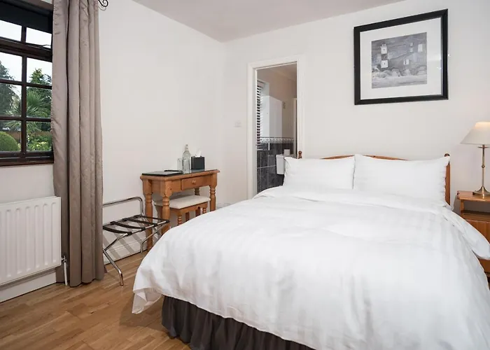 Woodside 4* Westport