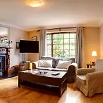 Woodside Gæstehus 4*