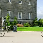 Woodside 4* Westport