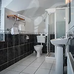 Woodside 4* Westport