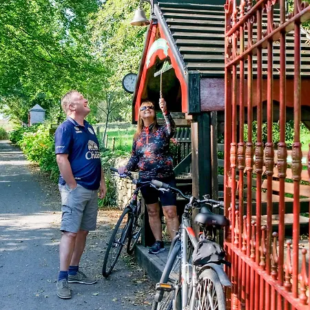 ゲストハウス Woodside