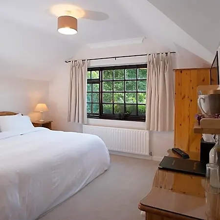 Pensión Woodside 4*