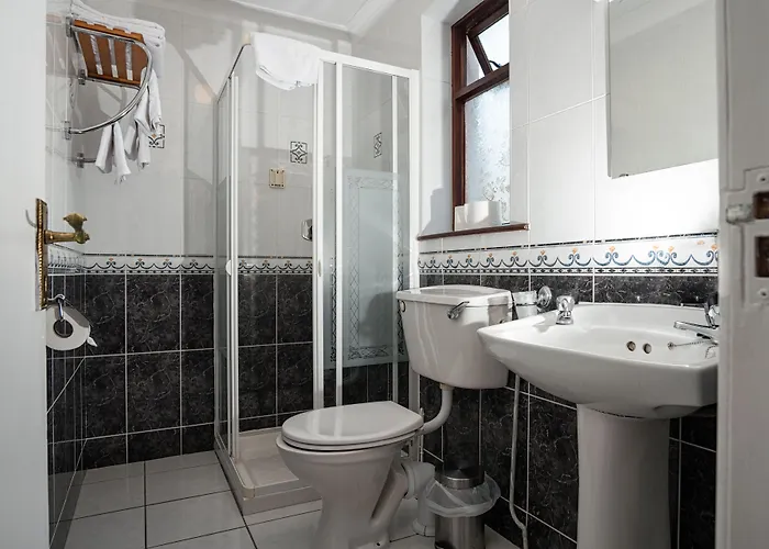 Woodside 4* Westport