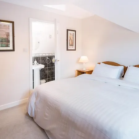 Woodside 4*